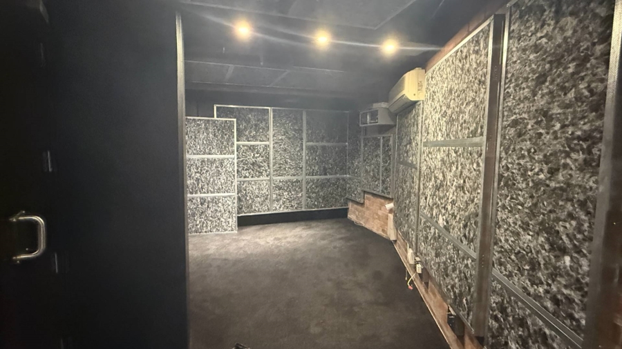 Commercial Property for Sale in De Waterkant Western Cape